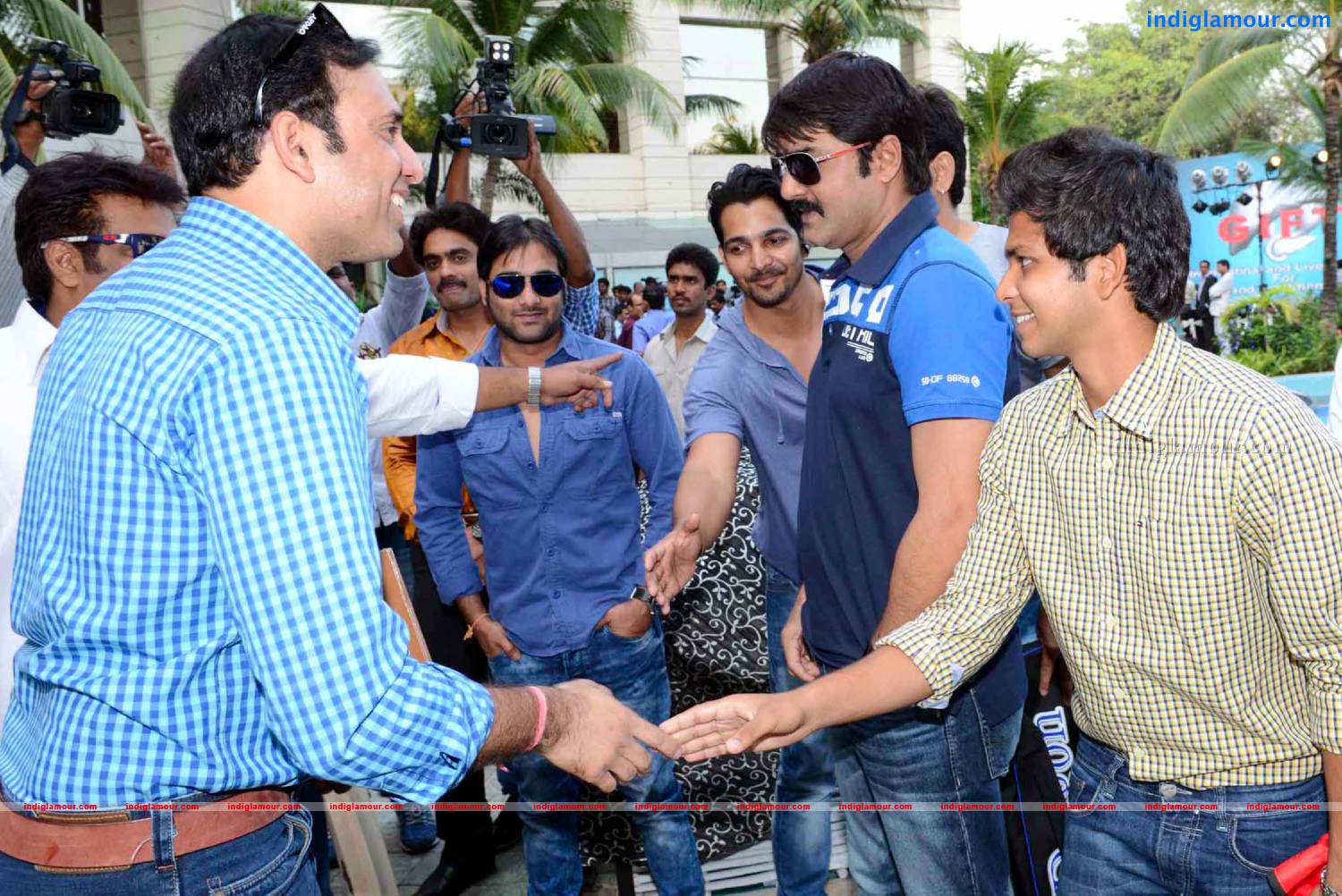 Telugu Warriors Team meet Mr.Sachin And Mr Laxman at ITC Kakatiya Event hd photo