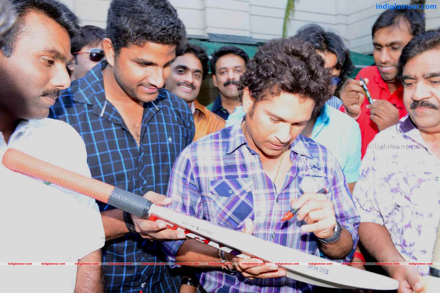 Telugu Warriors Team meet Mr.Sachin And Mr Laxman at ITC Kakatiya Event hd photo