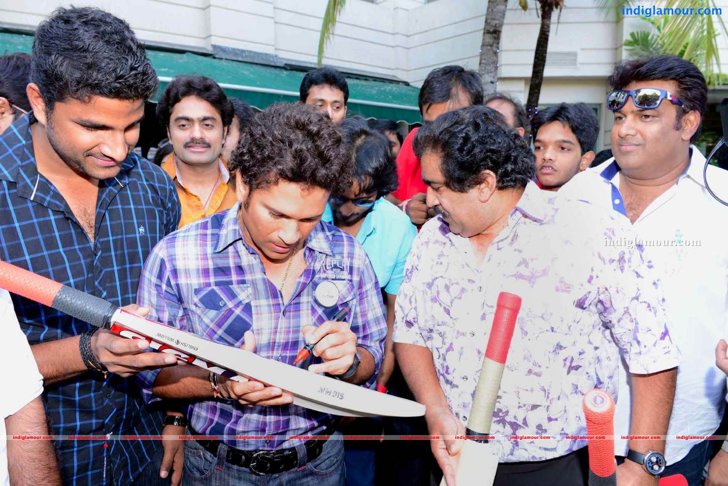 Telugu Warriors Team meet Mr.Sachin And Mr Laxman at ITC Kakatiya Event hd photo