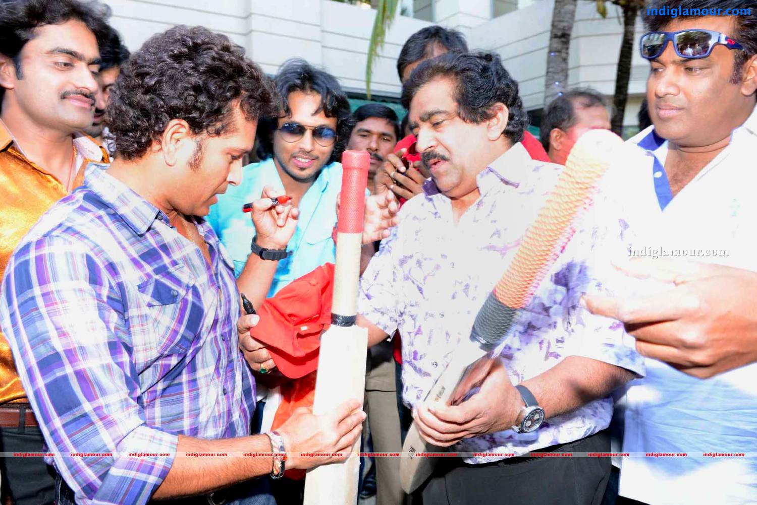 Telugu Warriors Team meet Mr.Sachin And Mr Laxman at ITC Kakatiya Event hd photo