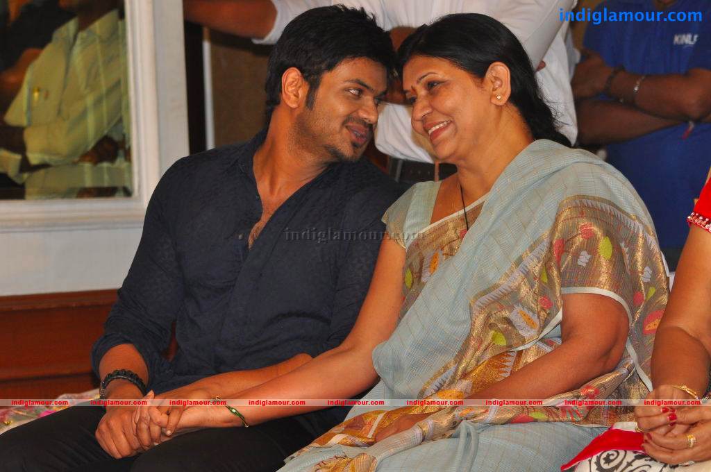 Gundello Godari Movie Platinum Disc Function Event hd photo