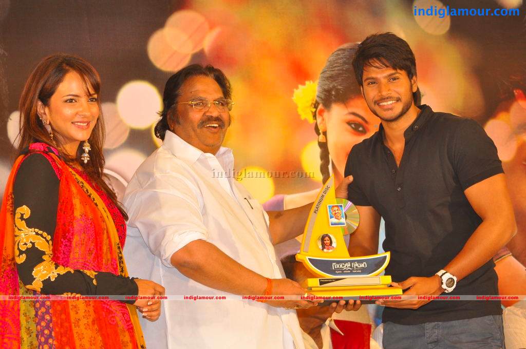 Gundello Godari Movie Platinum Disc Function Event hd photo