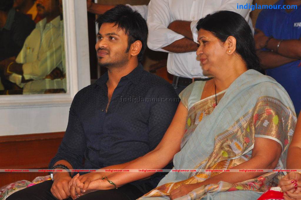 Gundello Godari Movie Platinum Disc Function Event hd photo