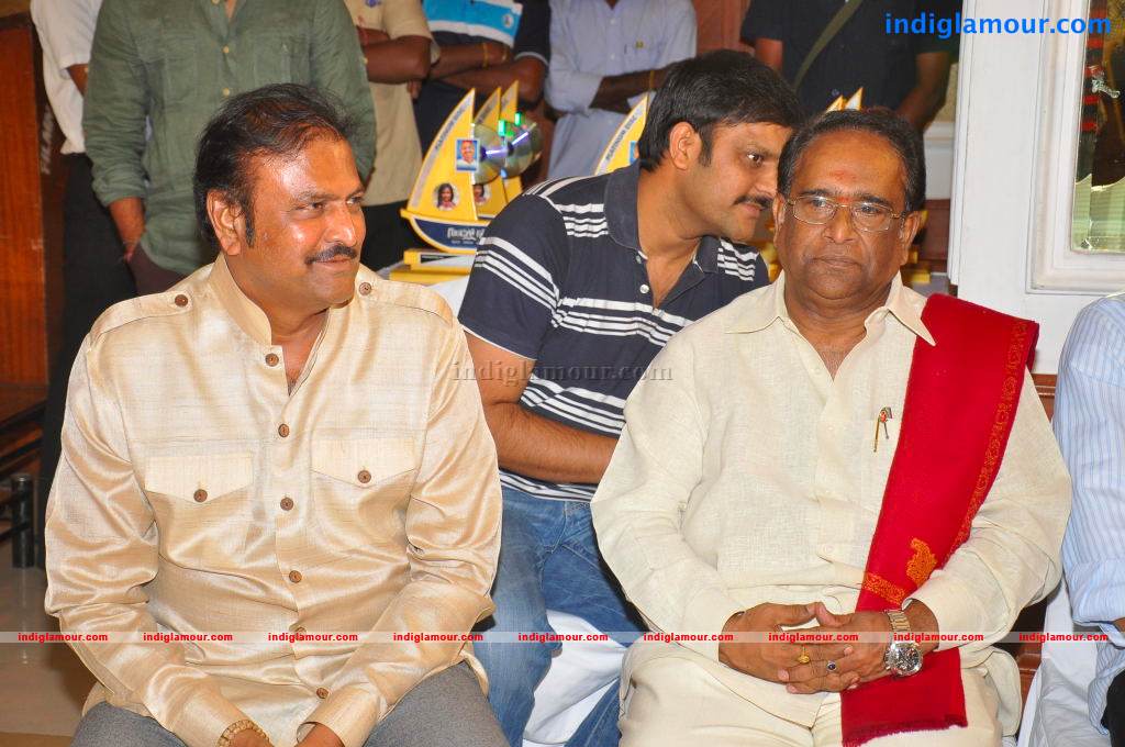 Gundello Godari Movie Platinum Disc Function Event hd photo