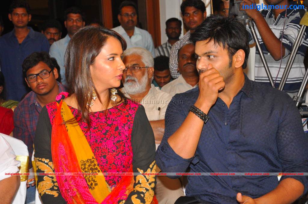 Gundello Godari Movie Platinum Disc Function Event hd photo