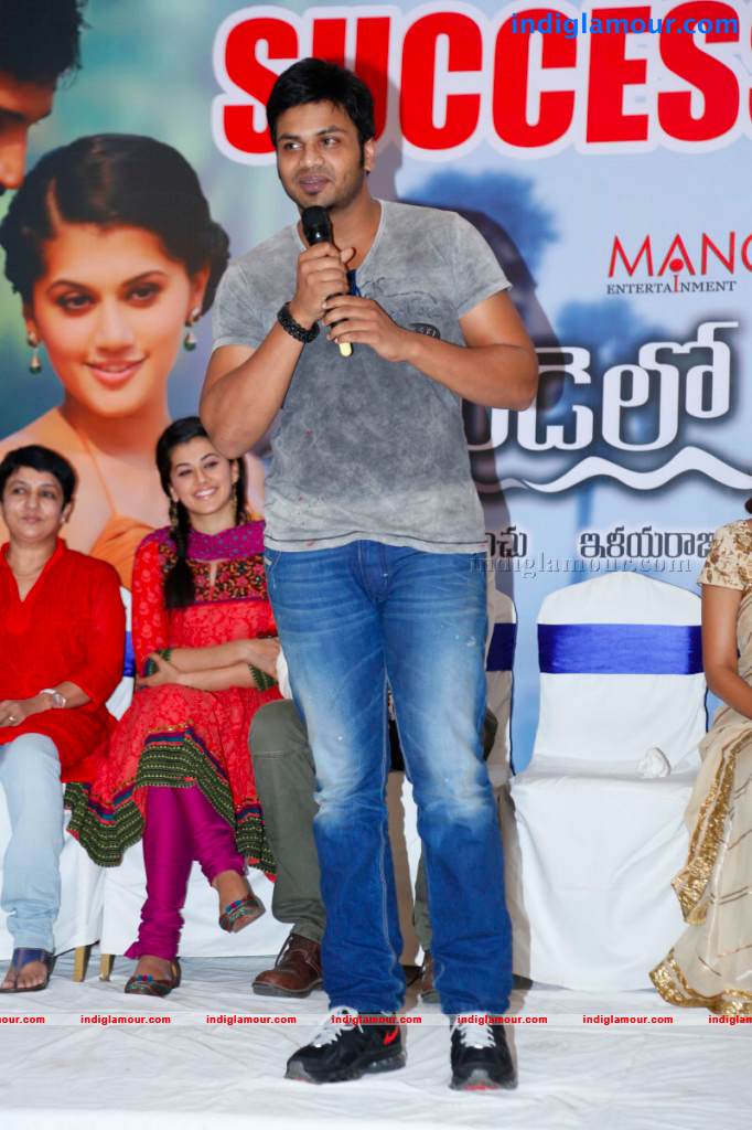 Gundello Godari Movie Success Meet Event hd photo