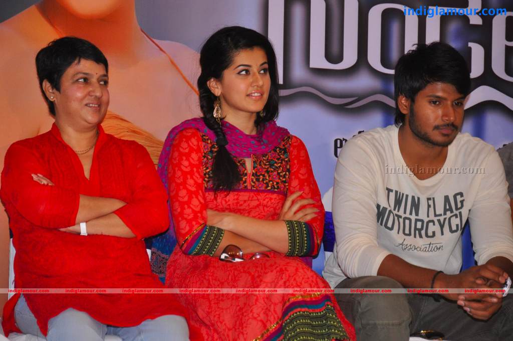 Gundello Godari Movie Success Meet Event hd photo
