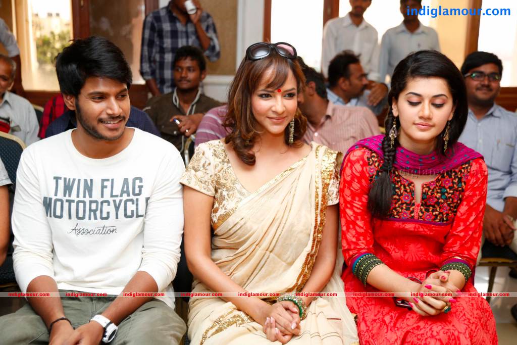 Gundello Godari Movie Success Meet Event hd photo