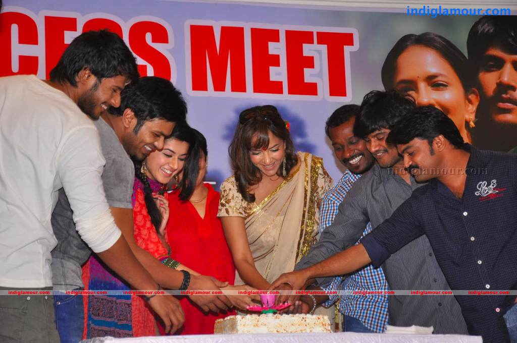 Gundello Godari Movie Success Meet Event hd photo