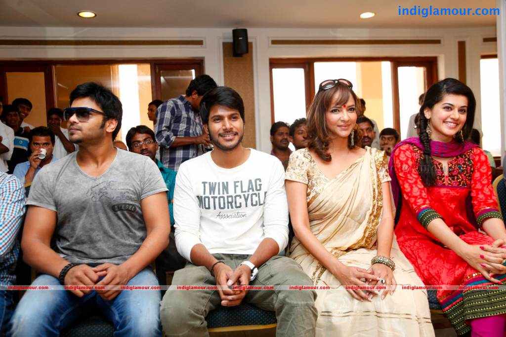 Gundello Godari Movie Success Meet Event hd photo
