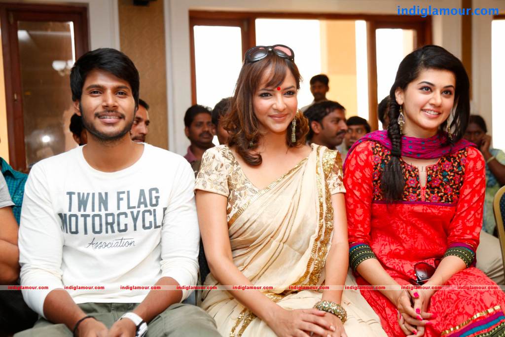 Gundello Godari Movie Success Meet Event hd photo