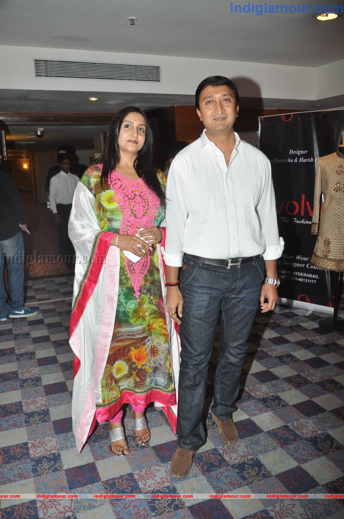 Celebs at Muse Art Gallery Event hd photo