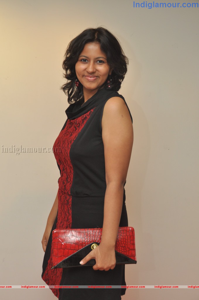 Celebs at Muse Art Gallery Event hd photo