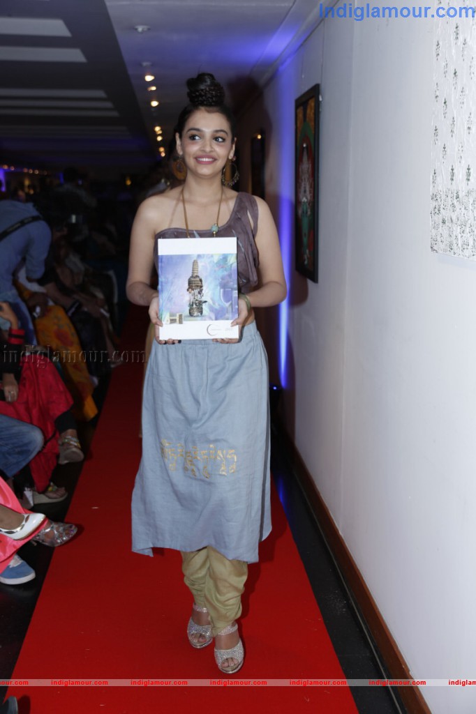 Celebs at Muse Art Gallery Event hd photo