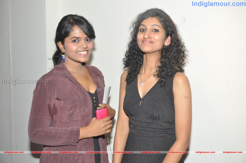 Celebs at Muse Art Gallery Event hd photo