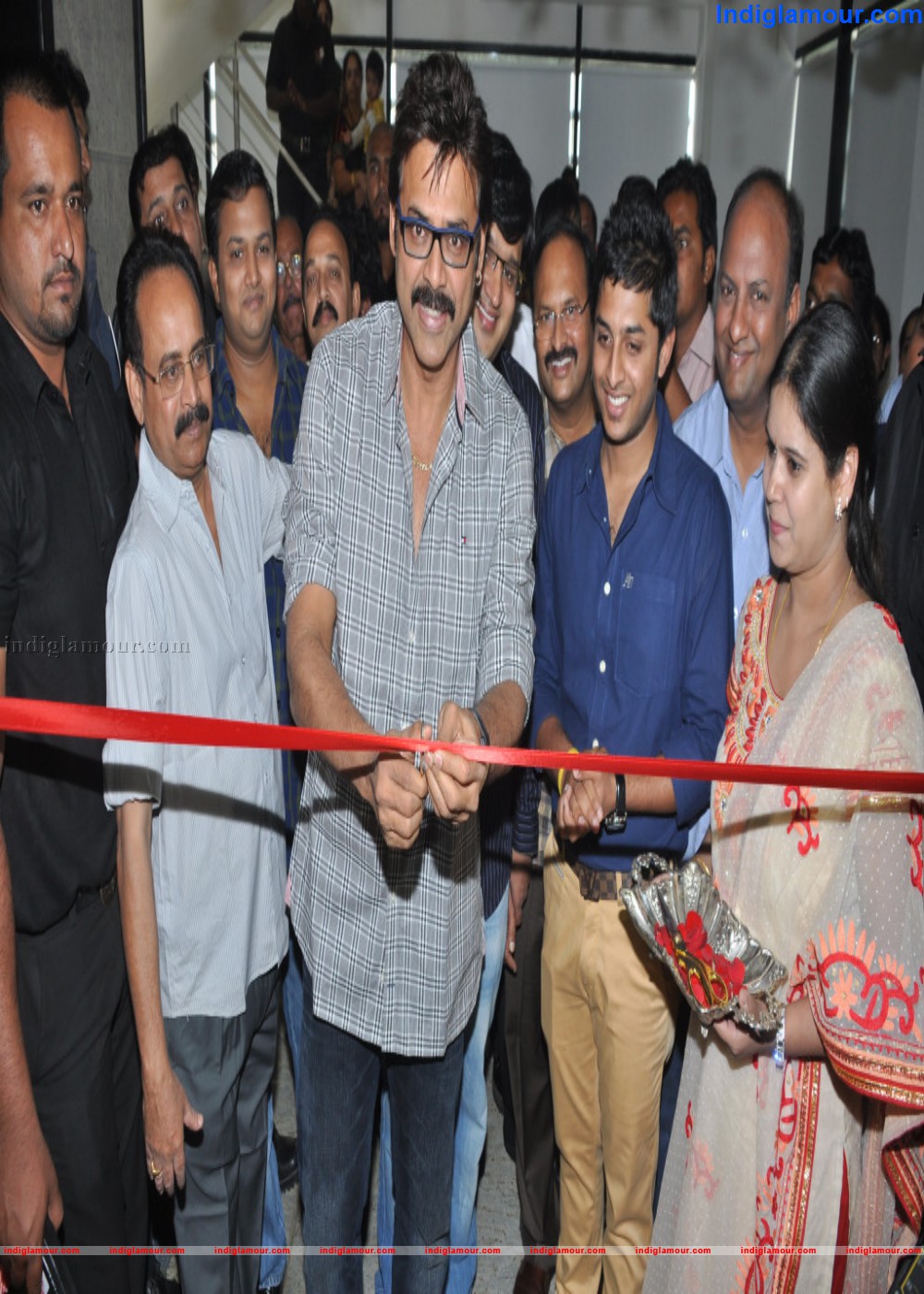 Venkatesh Launches Rotis Restaurant Event hd photo