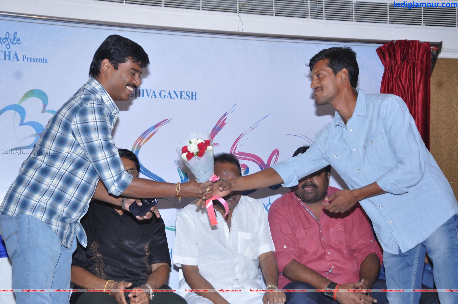 33 Premakathalu Logo Launch Event hd photo