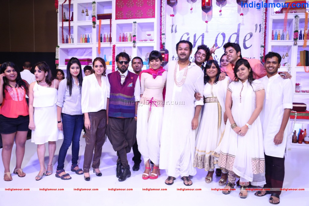 Celebs at An Ode Fashion Show Event hd photo