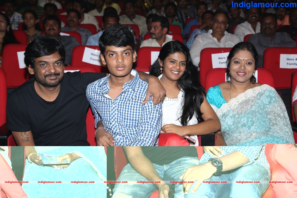 Iddarammayilatho Audio Launch Event hd photo