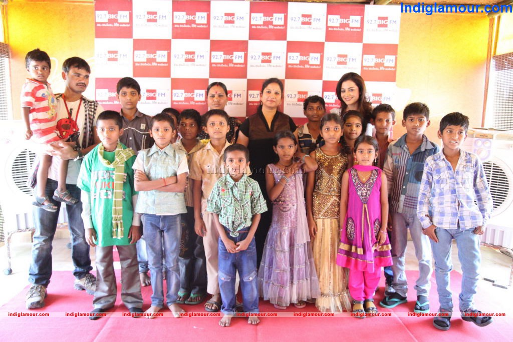 92.7 Big FM Mothers Day Celebration Event hd photo
