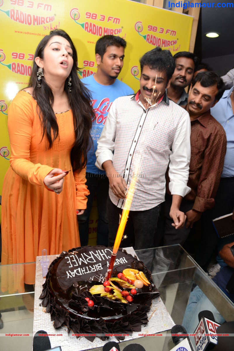 Prema Oka Maikam Press Meet at Radio Mirchi Event hd photo
