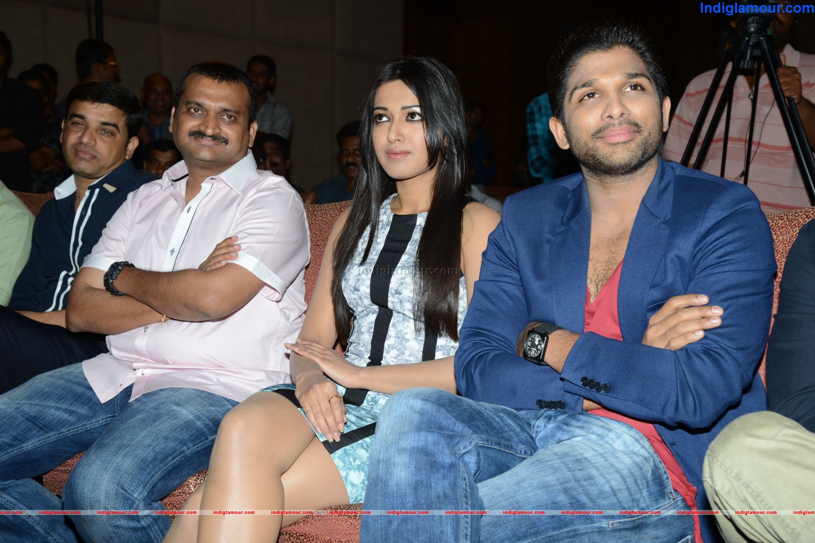 Iddarammayilatho Platinum Disc Function Event hd photo