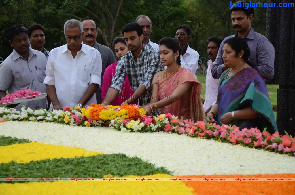 Nandamuri Family at NTR Ghat Event hd photo