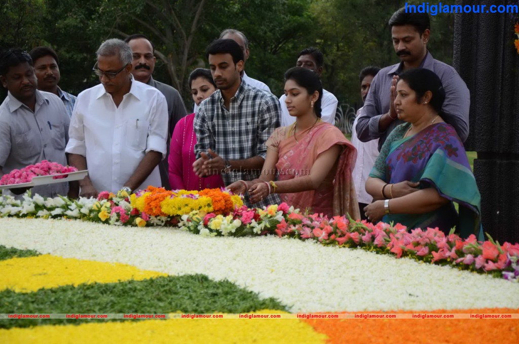 Nandamuri Family at NTR Ghat Event hd photo