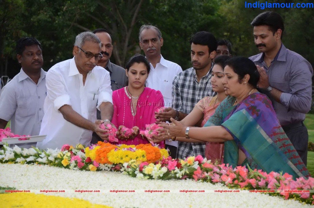 Nandamuri Family at NTR Ghat Event hd photo