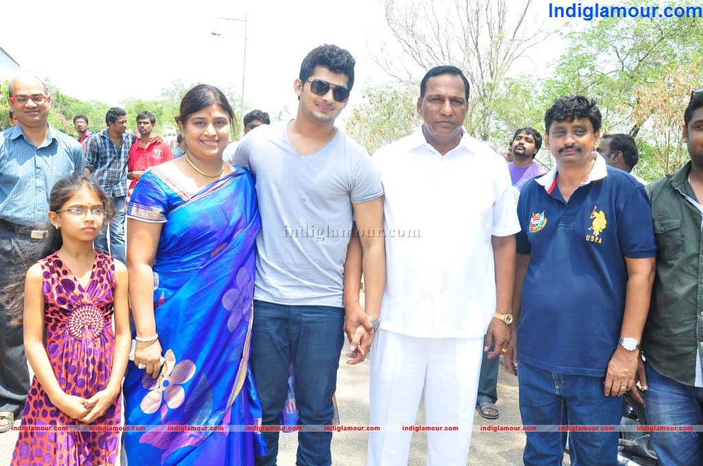 Vijayavani Movie Makers Pro. No. 1 Movie Opening Event hd photo