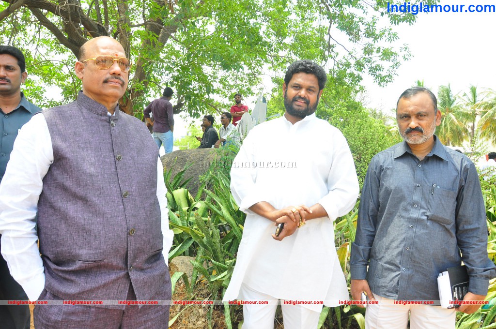 Vijayavani Movie Makers Pro. No. 1 Movie Opening Event hd photo