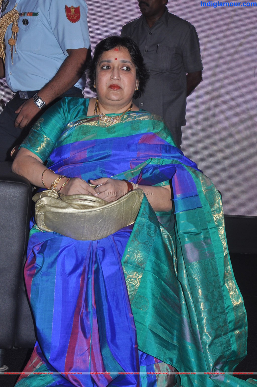 I Am For India by Latha Rajinikanth Event hd photo