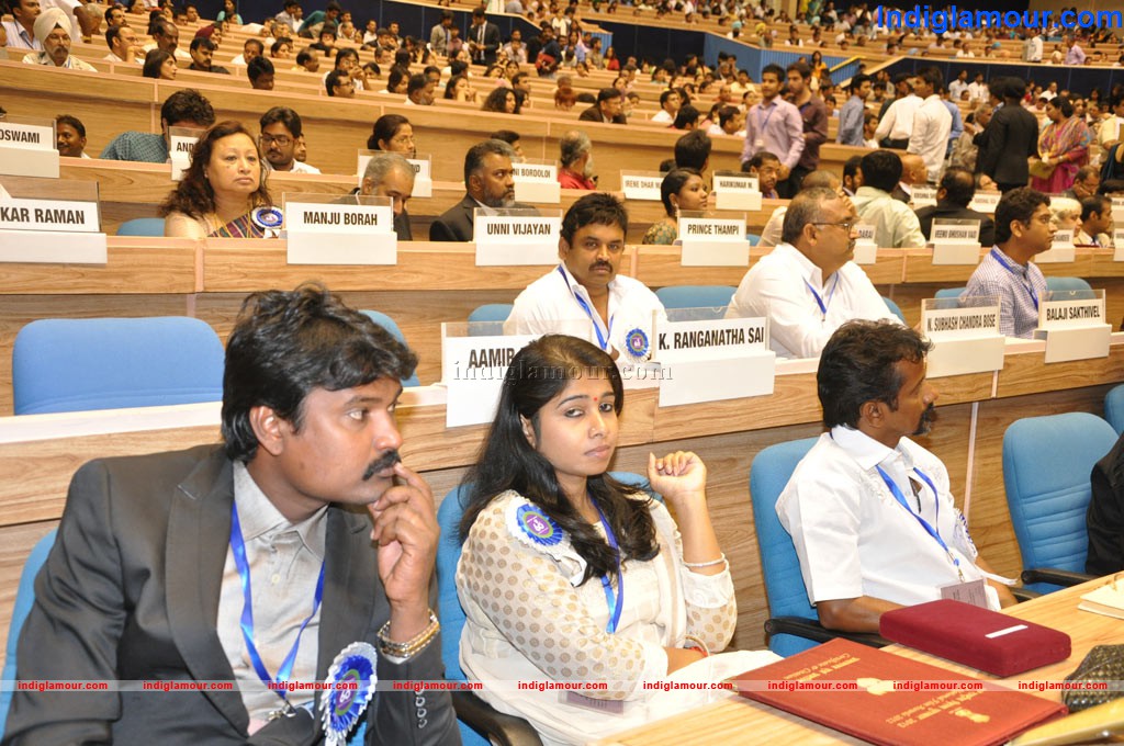 Ms Poornima Receiving National Award Event hd photo