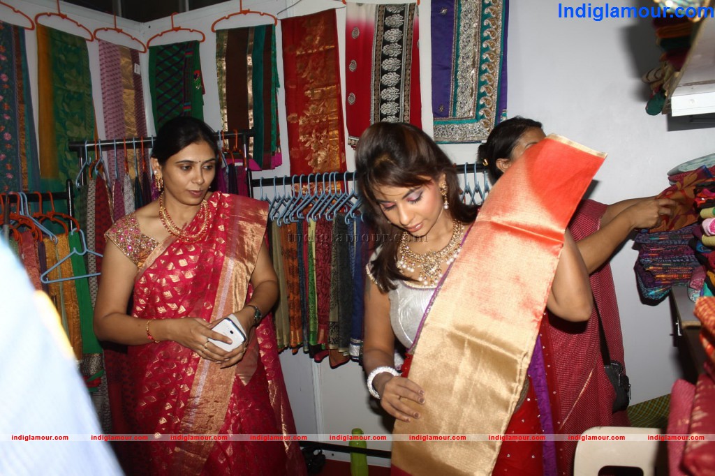 Srilekha at Parinaya Wedding Fair Event hd photo