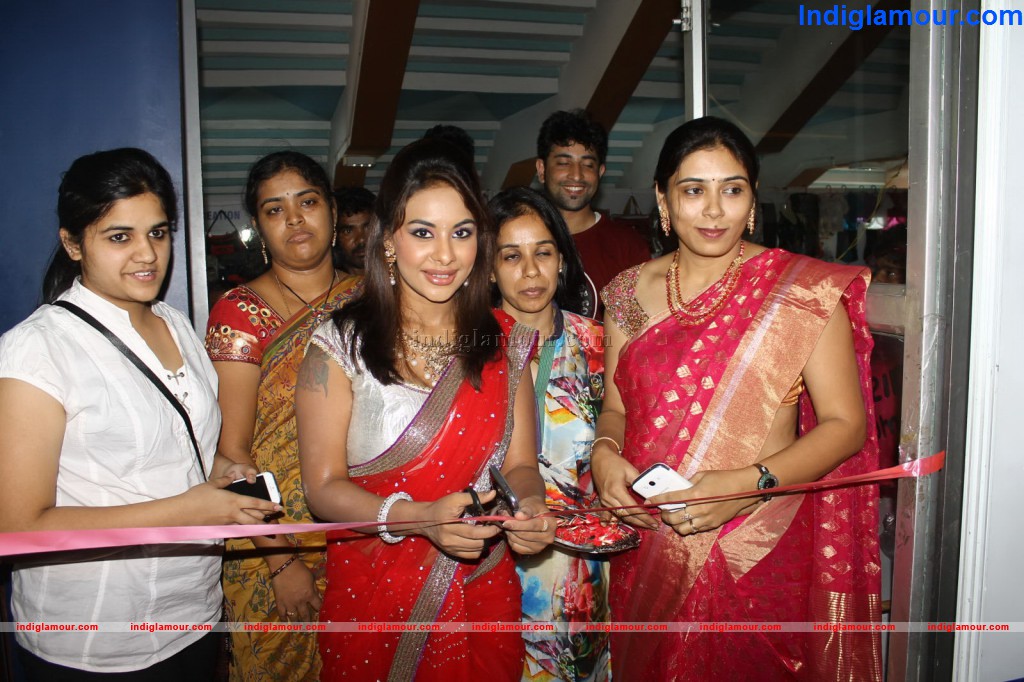 Srilekha at Parinaya Wedding Fair Event hd photo