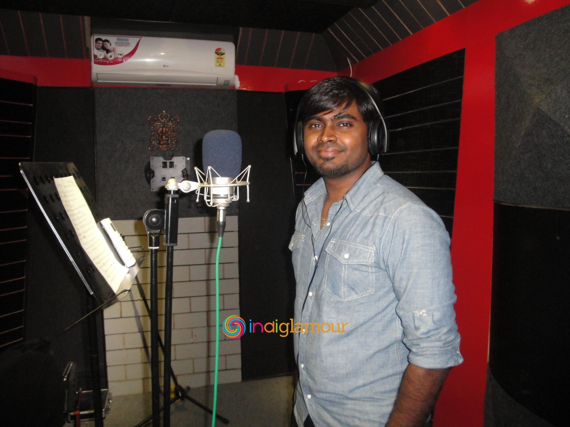 Manasu Pilichindi Movie Song Recording Event hd photo