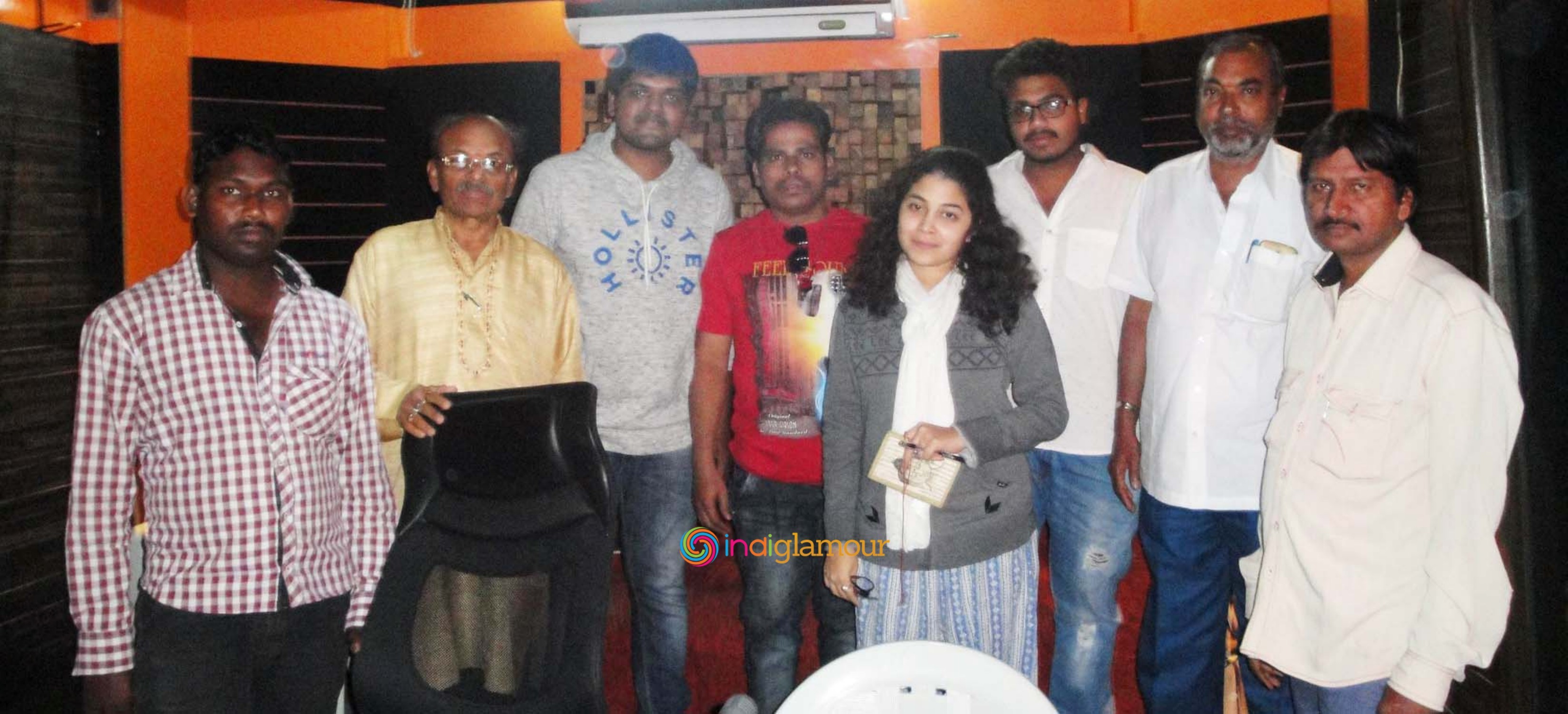 Manasu Pilichindi Movie Song Recording Event hd photo