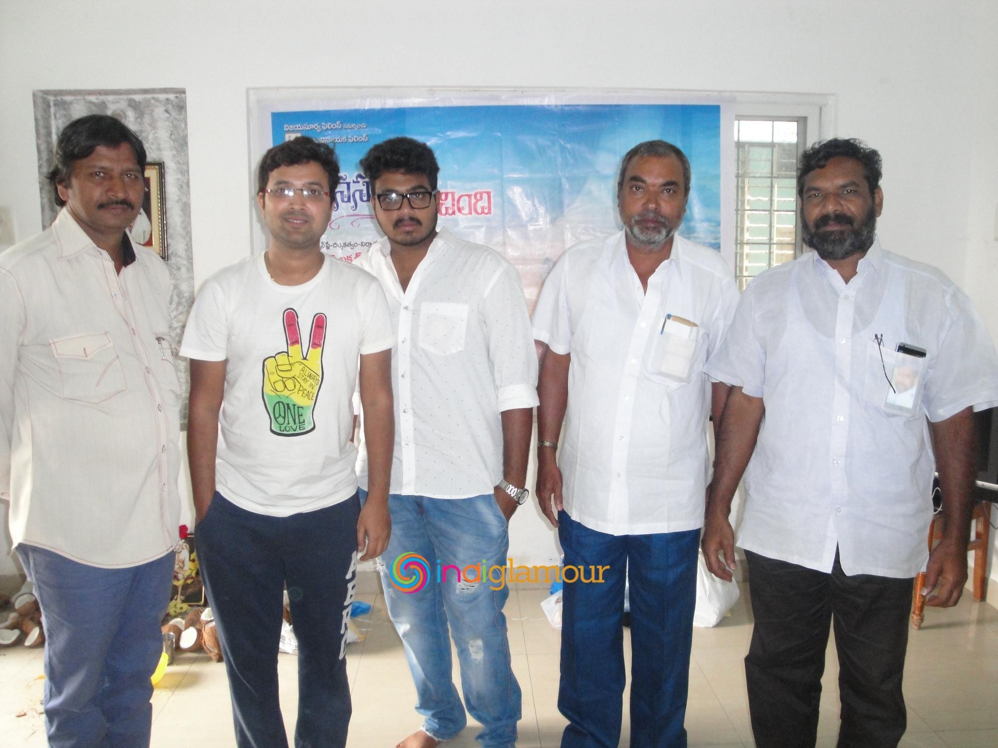 Manasu Pilichindi Movie Song Recording Event hd photo