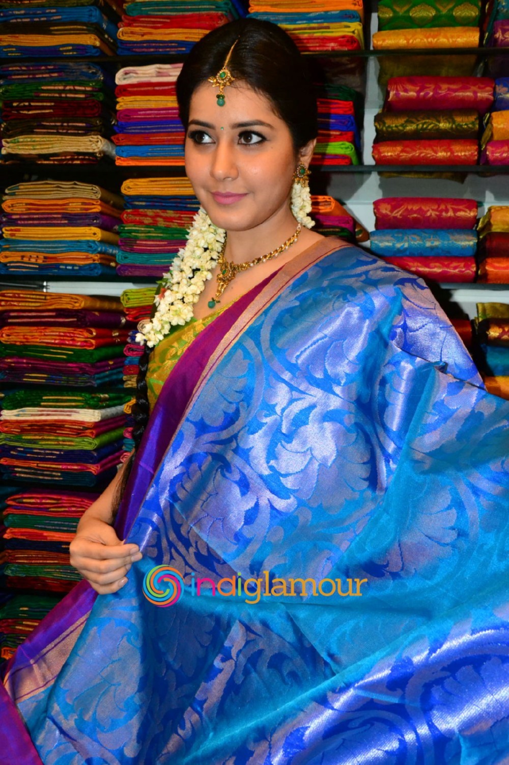 Rashi Khanna Launches Kanchipuram Kamakshi Silks Event hd photo