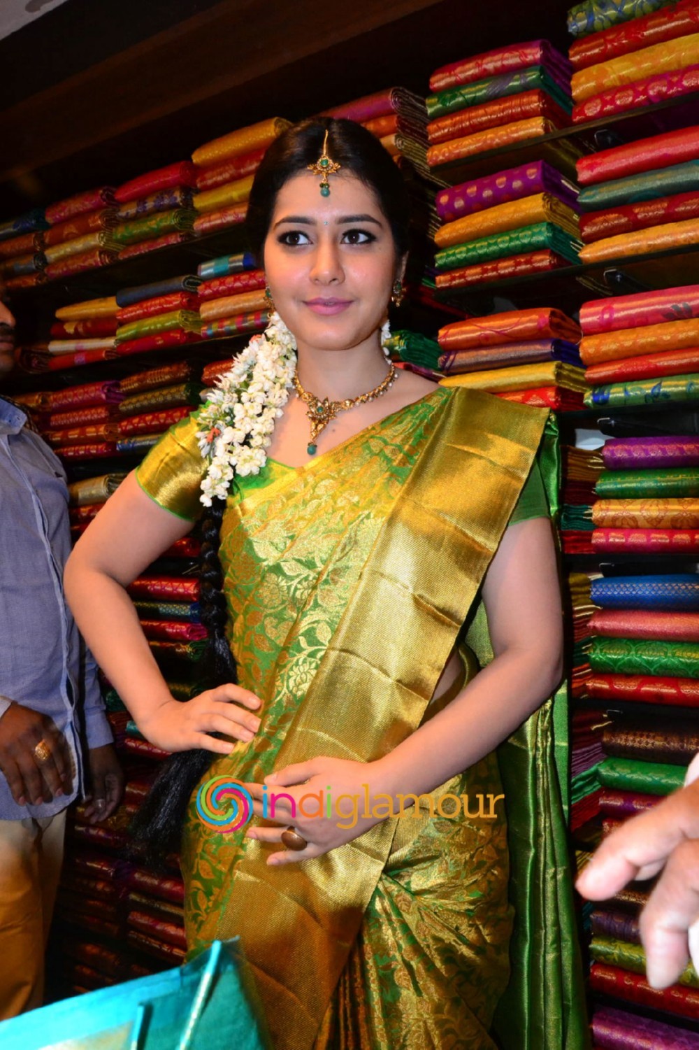 Rashi Khanna Launches Kanchipuram Kamakshi Silks Event hd photo