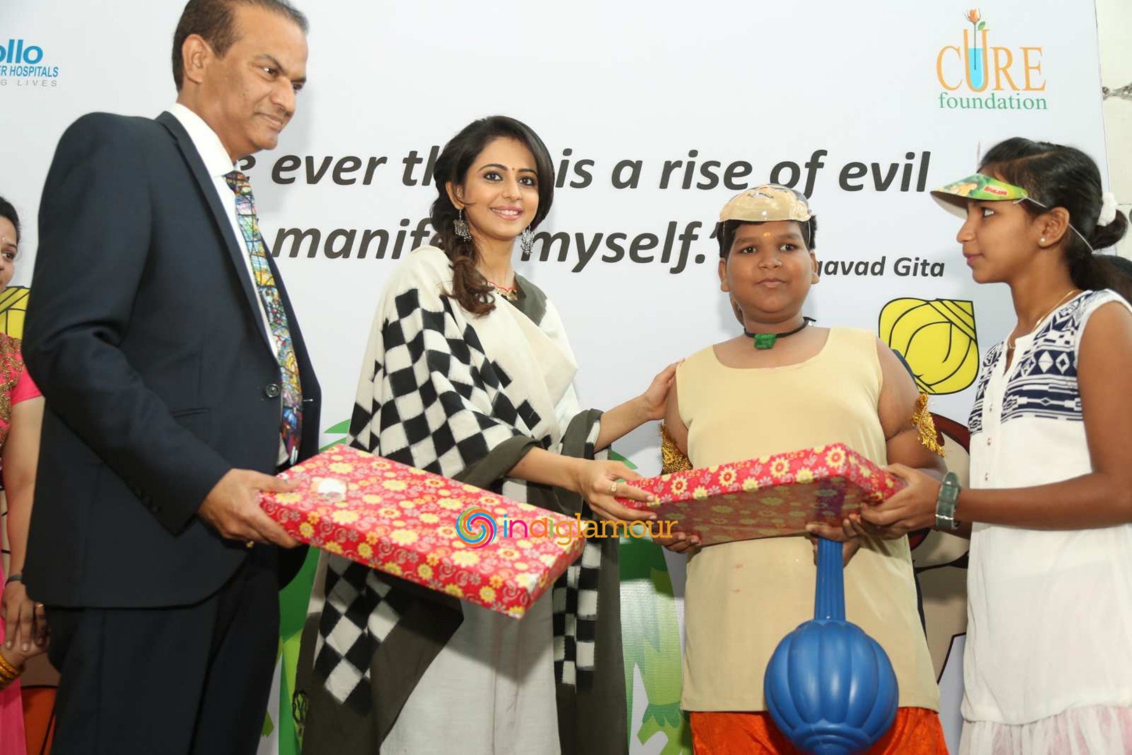 Rakul Preet Singh at Appollo Childrens Day Celebrations Event hd photo