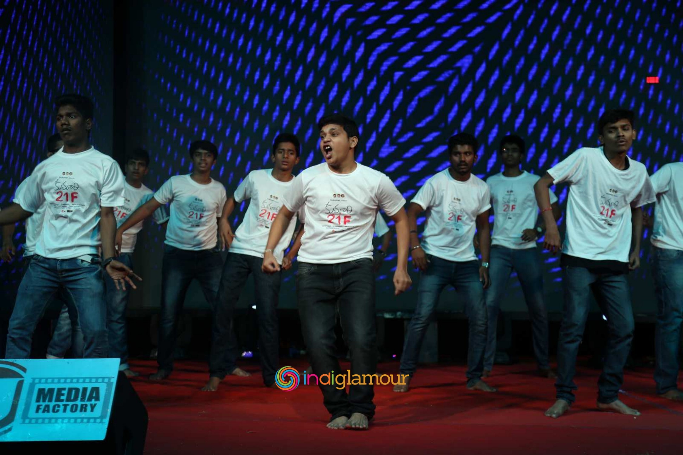 Kumari 21F Platinum Disc Function Event hd photo