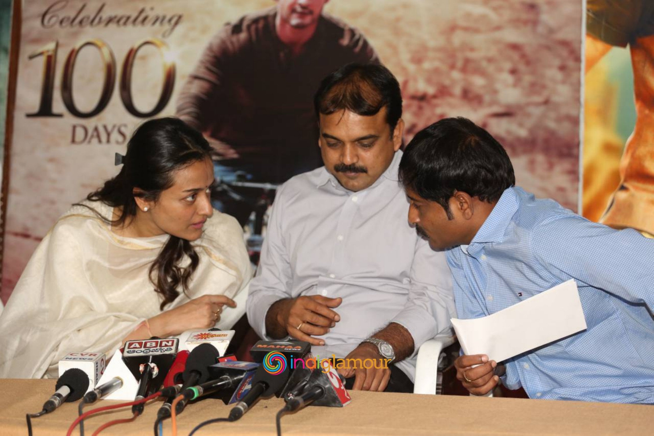 Srimanthudu New Press Meet Event hd photo