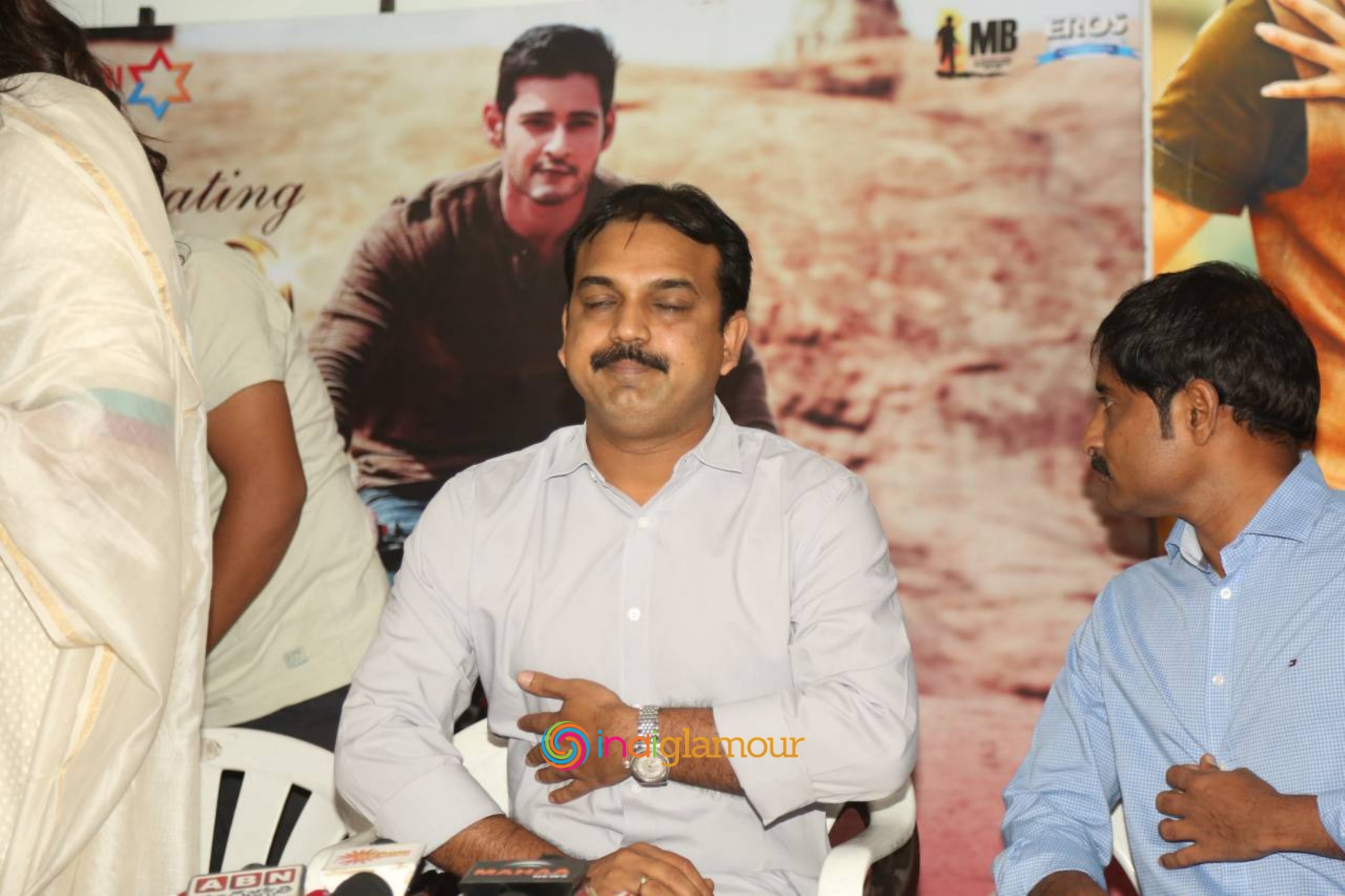 Srimanthudu New Press Meet Event hd photo