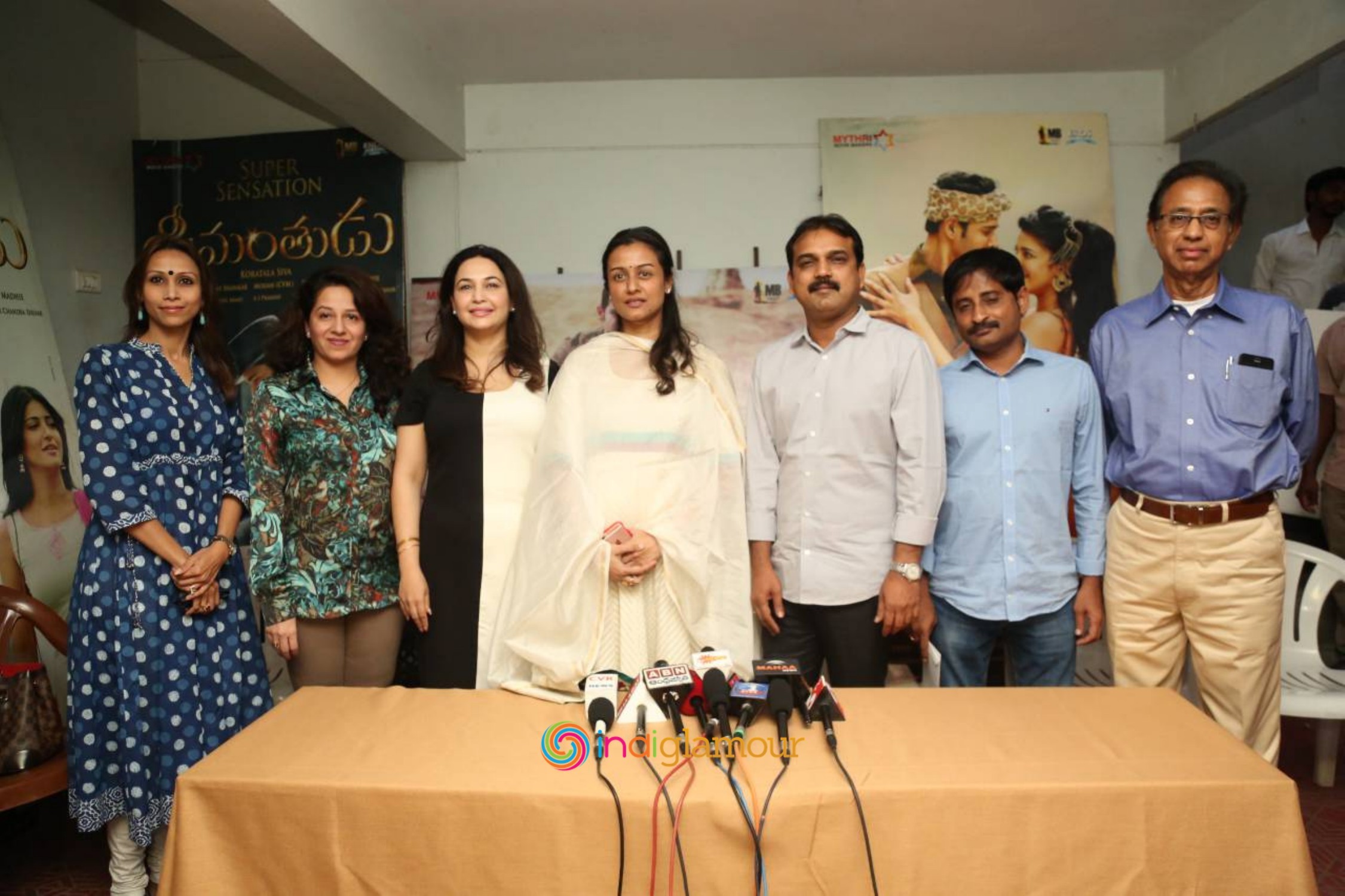 Srimanthudu New Press Meet Event hd photo