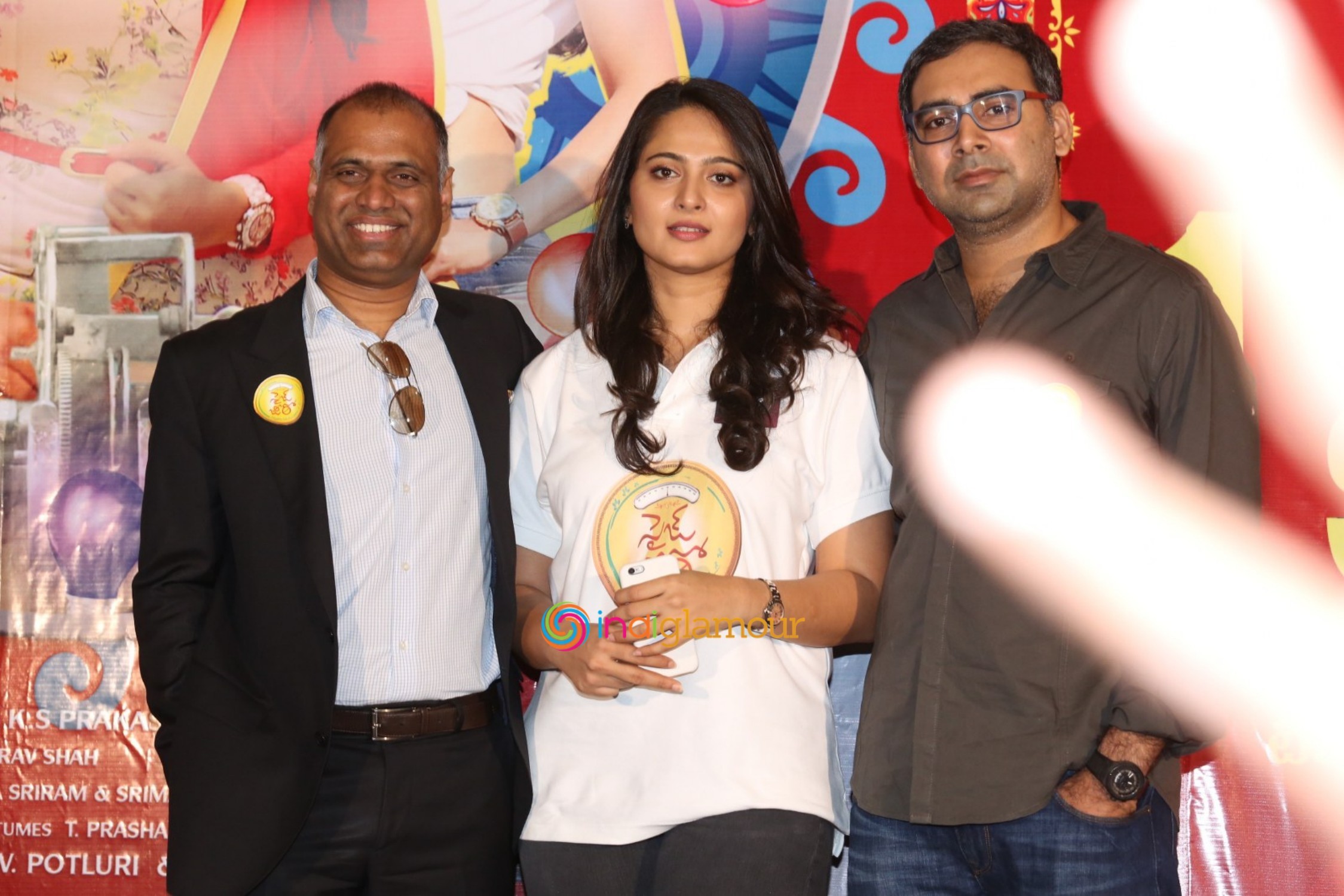 Size Zero Movie 1 KG Gold Contest Press Meet Event hd photo