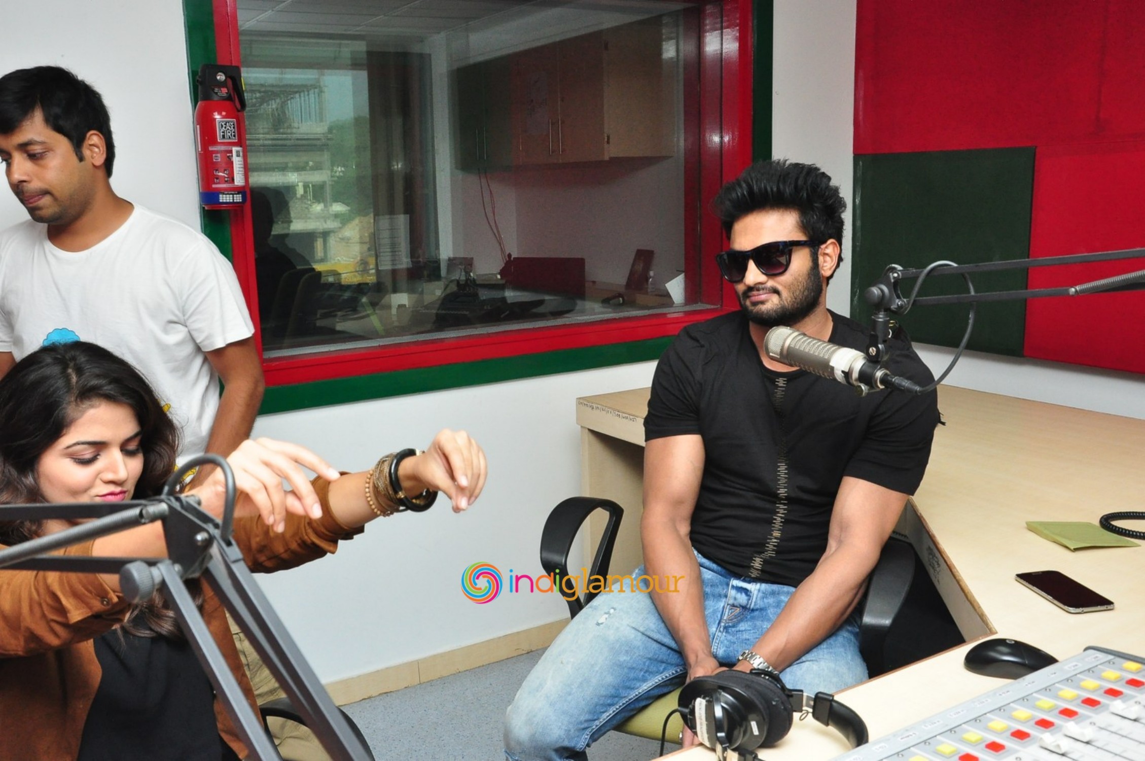 Bhale Manchi Roju Team at Radio Mirchi Event hd photo