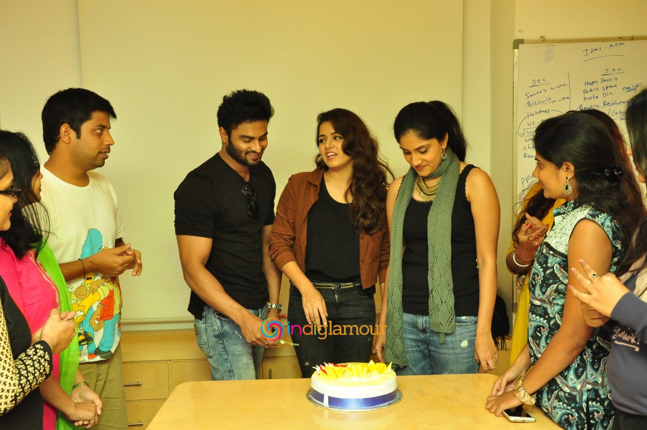 Bhale Manchi Roju Team at Radio Mirchi Event hd photo