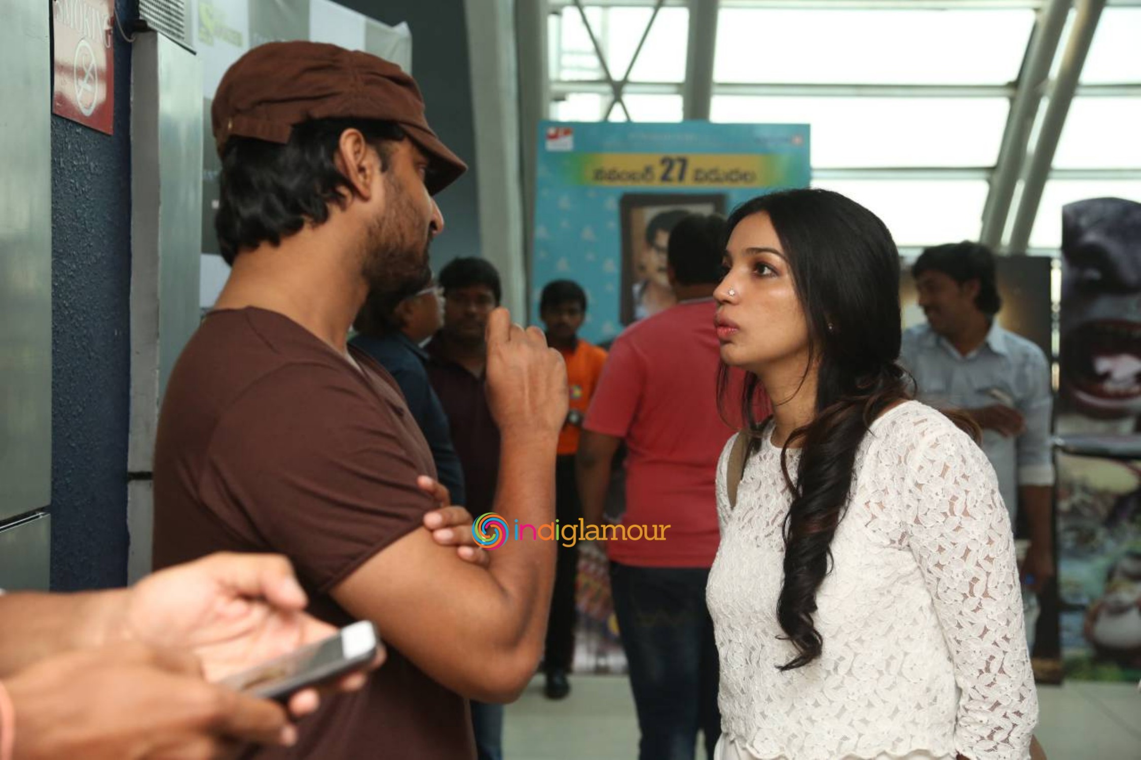 Size Zero Threater Coverage Event hd photo