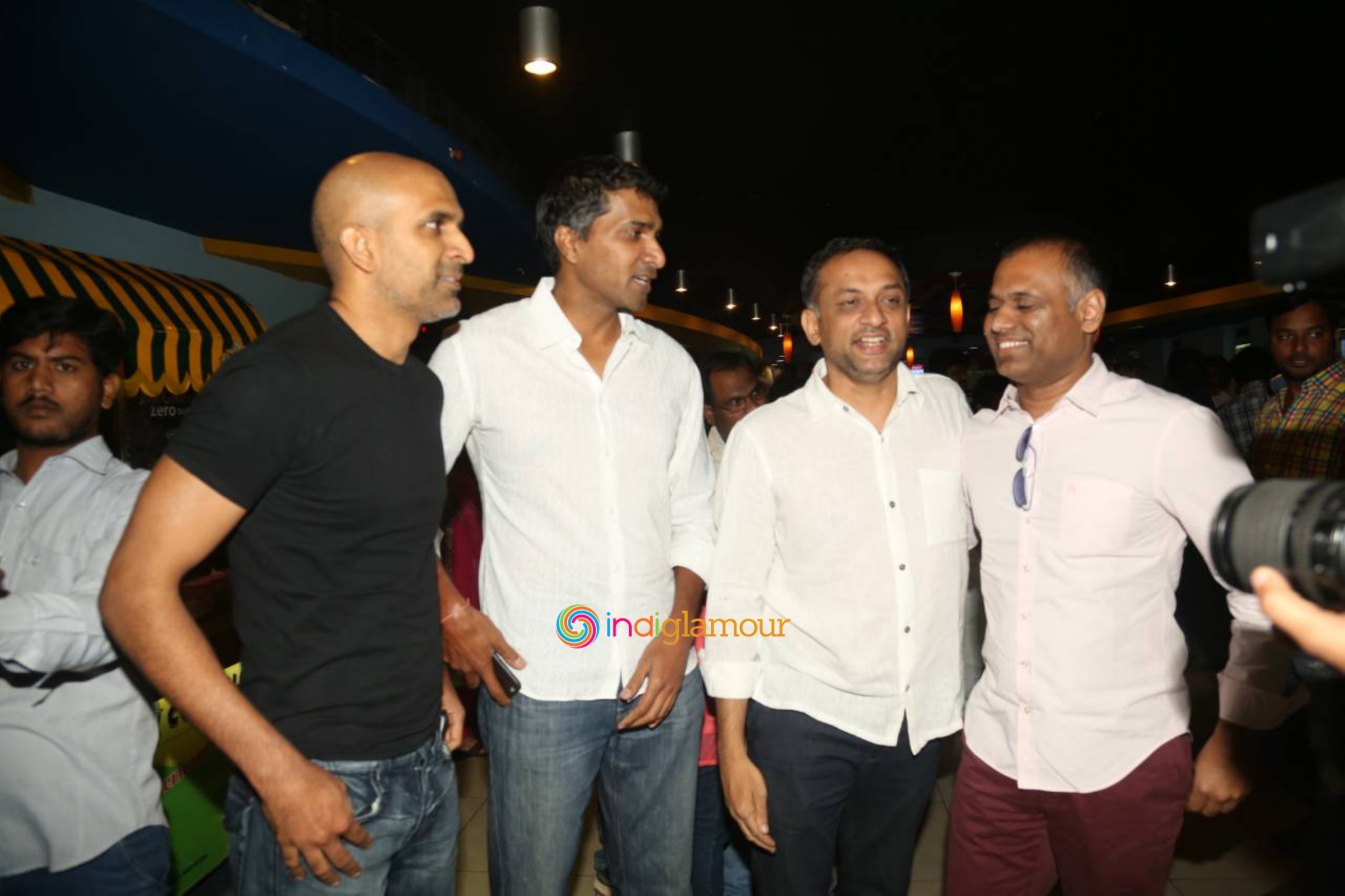 Size Zero Threater Coverage Event hd photo